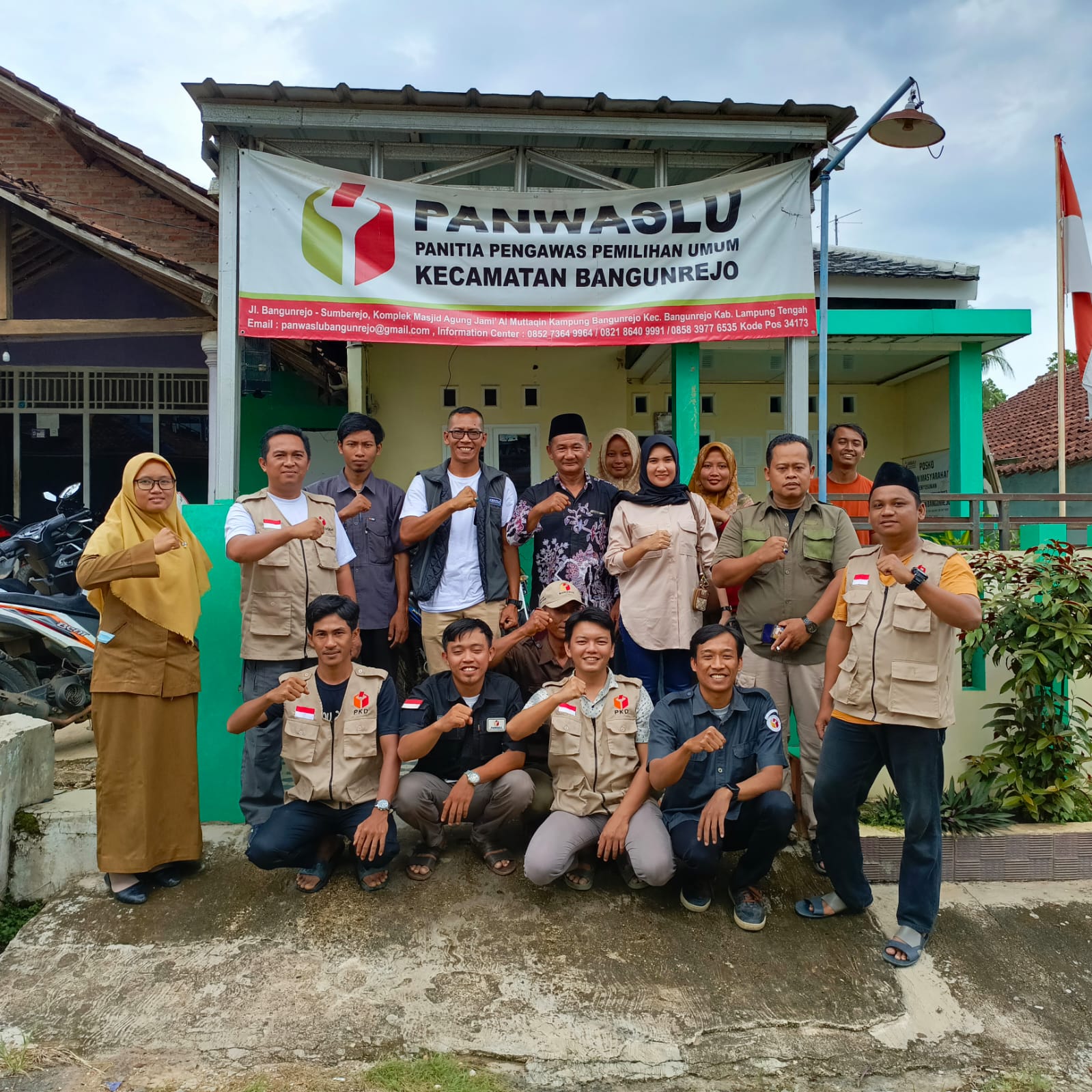 Yuli Efendi, S.Pd.I.,S.H melakukan supervisi dan monitoring ke Kantor Sekretariat Panita Pengawas Kecamatan  Bangun Rejo