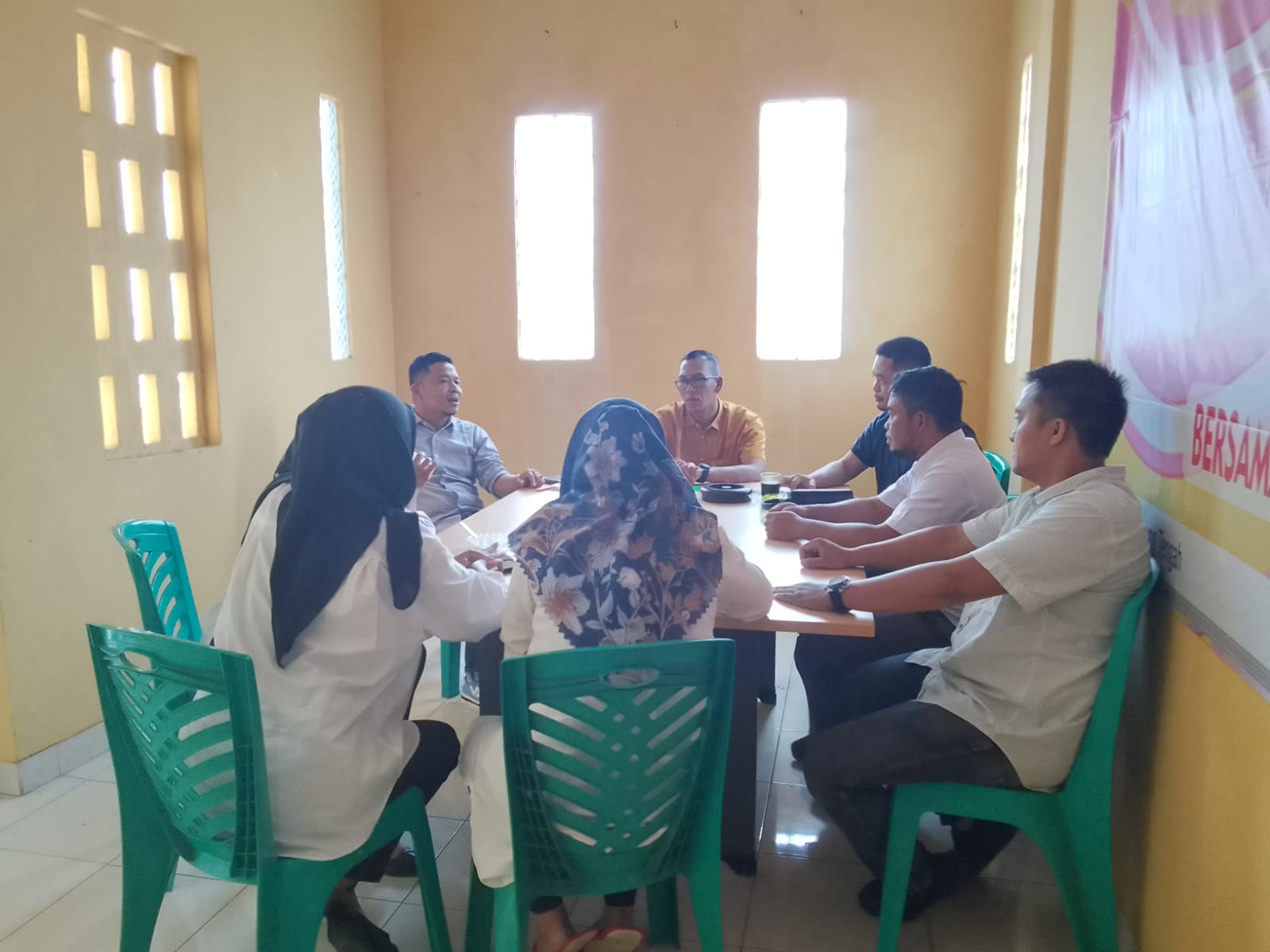 Badan Pengawas Pemilihan Umum Kabupaten Lampung Tengah menggelar Rapat Rutin Mingguan