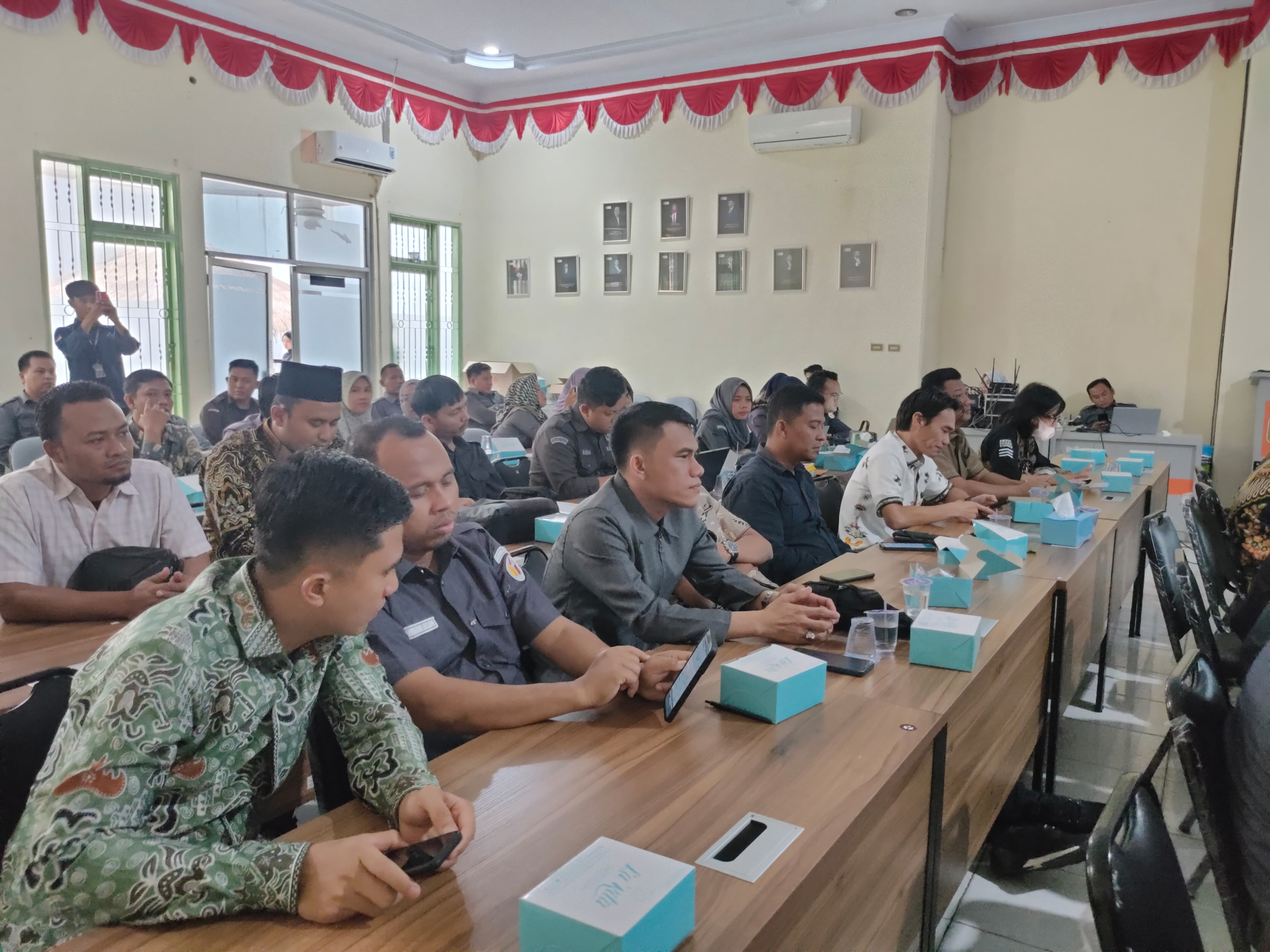 BAWASLU LAMPUNG TENGAH HADIRI RAPAT KOORDINASI DAN EVALUASI PELAKSANAAN PENANGANAN PELANGGARAN PADA PENGAWASAN TAHAPAN KAMPANYE PEMILU TAHUN 2024