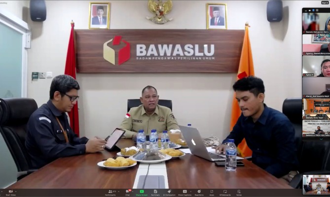BAWASLU LAMPUNG TENGAH MENGIKUTI ZOOM MEETING RAPAT PEMBAHASAN PERKEMBANGAN BAHAN AWAL PERSELISIHAN HASIL PEMILIHAN UMUM TAHUN 2024 YANG DISELENGGARAKAN OLEH BAWASLU RI