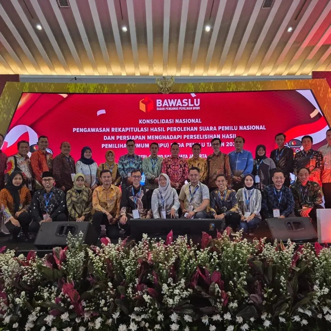BAWASLU LAMPUNG TENGAH HADIRI KONSOLIDASI NASIONAL PENGAWASAN REKAPITULASI HASIL PEROLEHAN SUARA PEMILU NASIONAL DAN PERSIAPAN MENGHADAPI PERSELISIHAN HASIL PEMILIHAN UMUM 2024