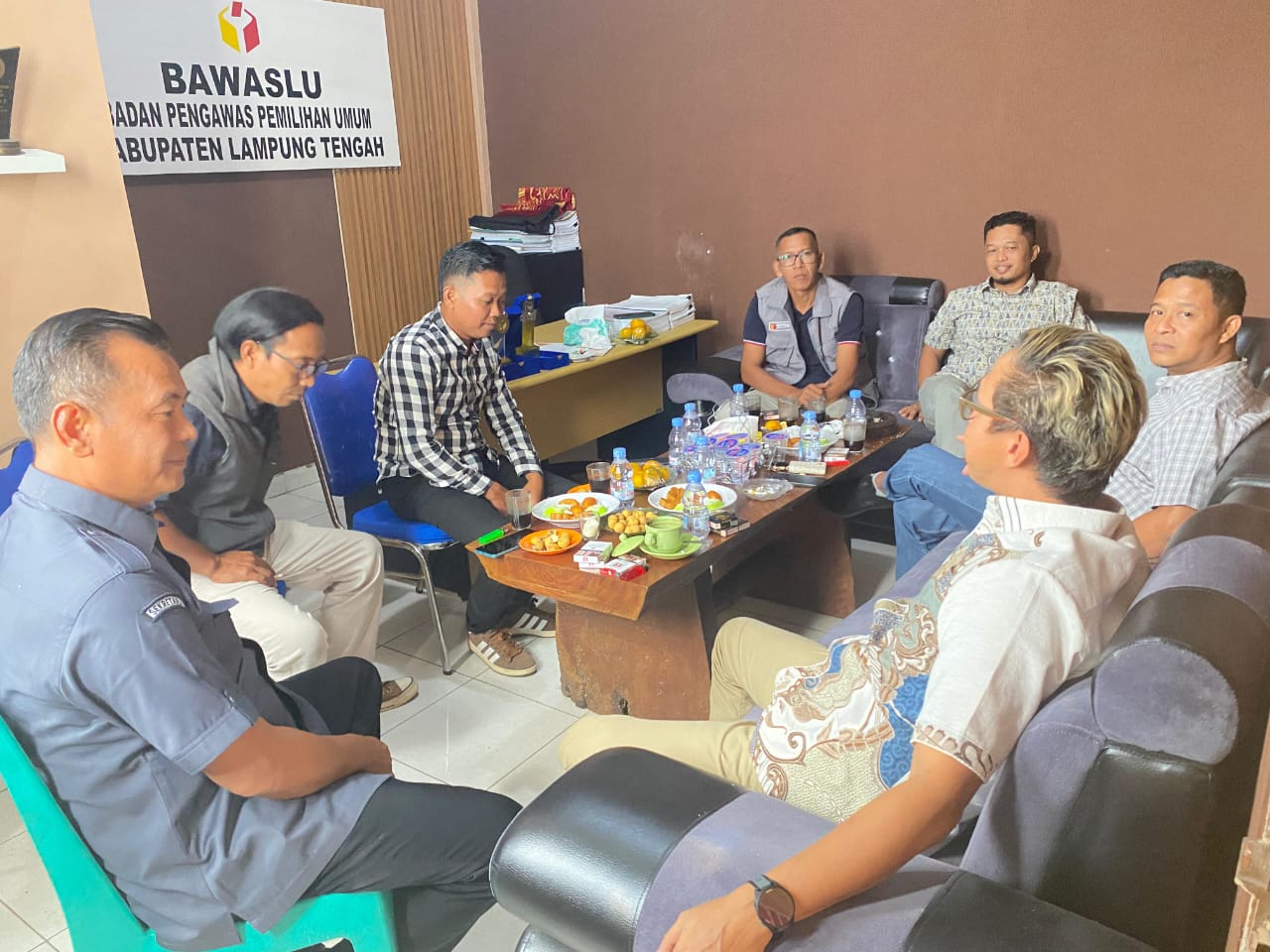 Menuju Bawaslu Informatif: Lampung Tengah Dapat Pendampingan Jelang Wawancara Monev