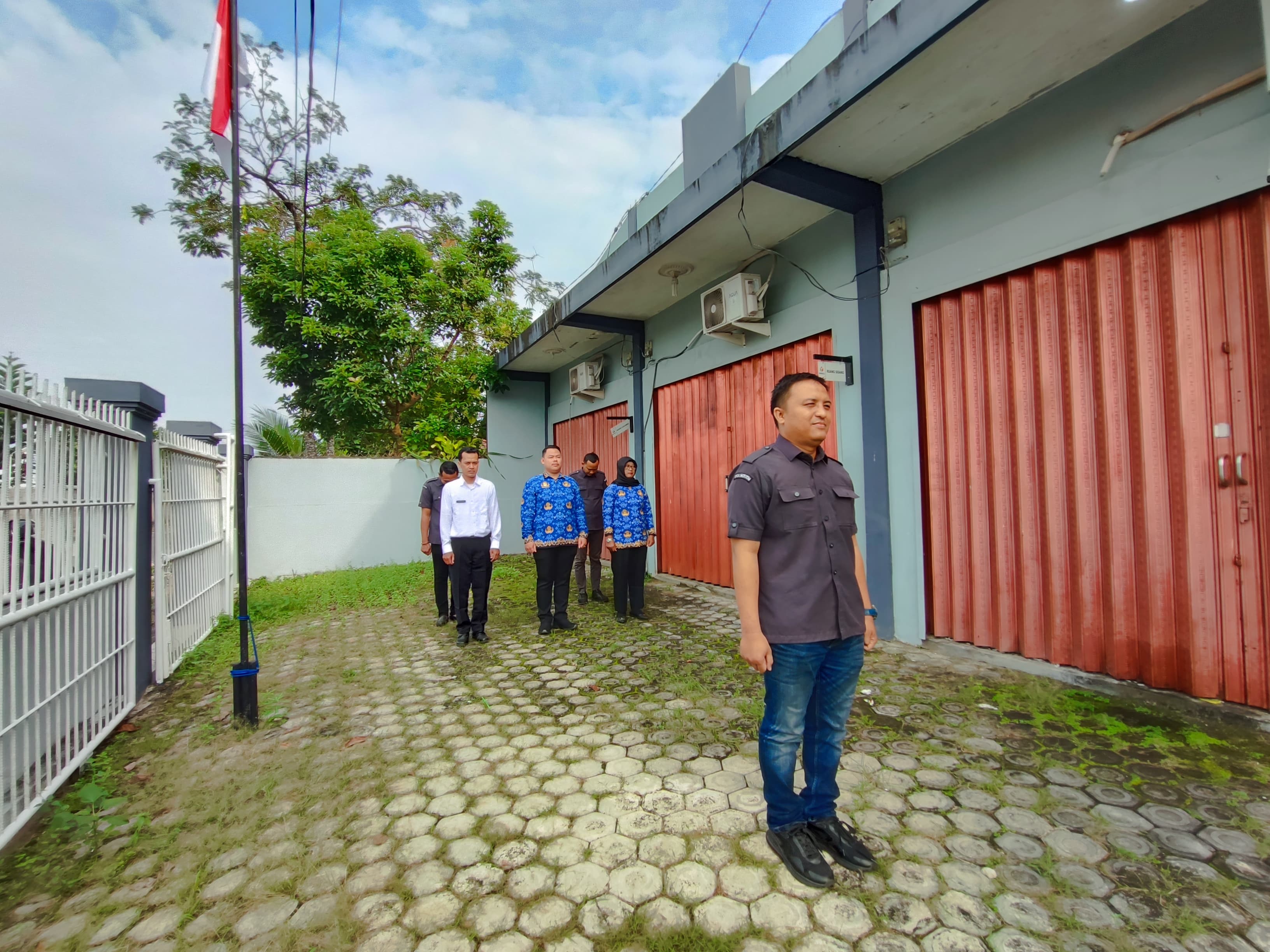 BAWASLU KABUPATEN LAMPUNG TENGAH GELAR UPACARA PERINGATAN HARI LAHIR PANCASILA TAHUN 2025