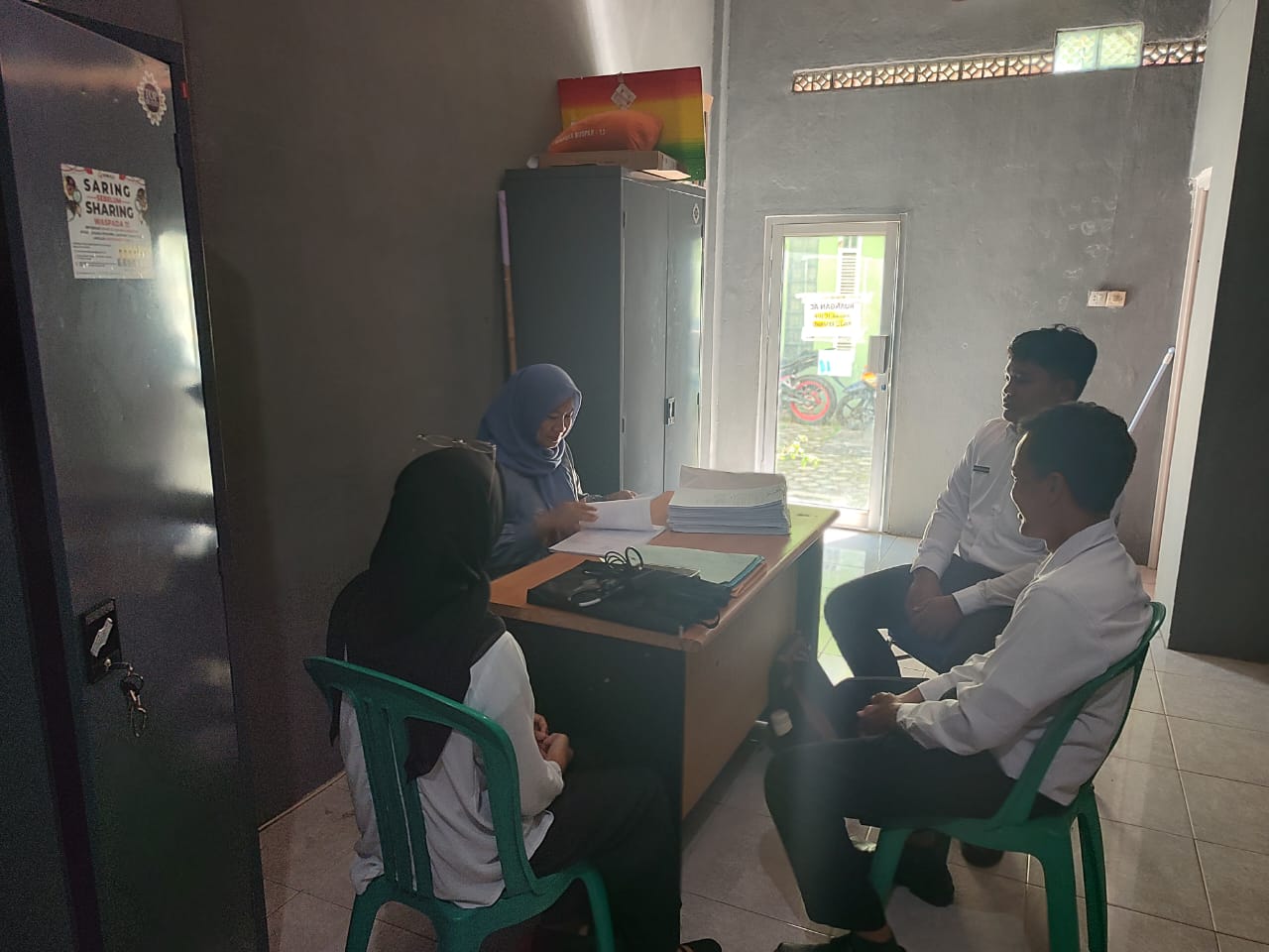 BAGIAN PENANGANAN PELANGGARAN DAN PENYELESAIAN SENGKETA BAWASLU KABUPATEN LAMPUNG TENGAH LAKSANAKAN PENGENALAN LINGKUNGAN KERJA BAGI CPNS TAHUN ANGGARAN 2024