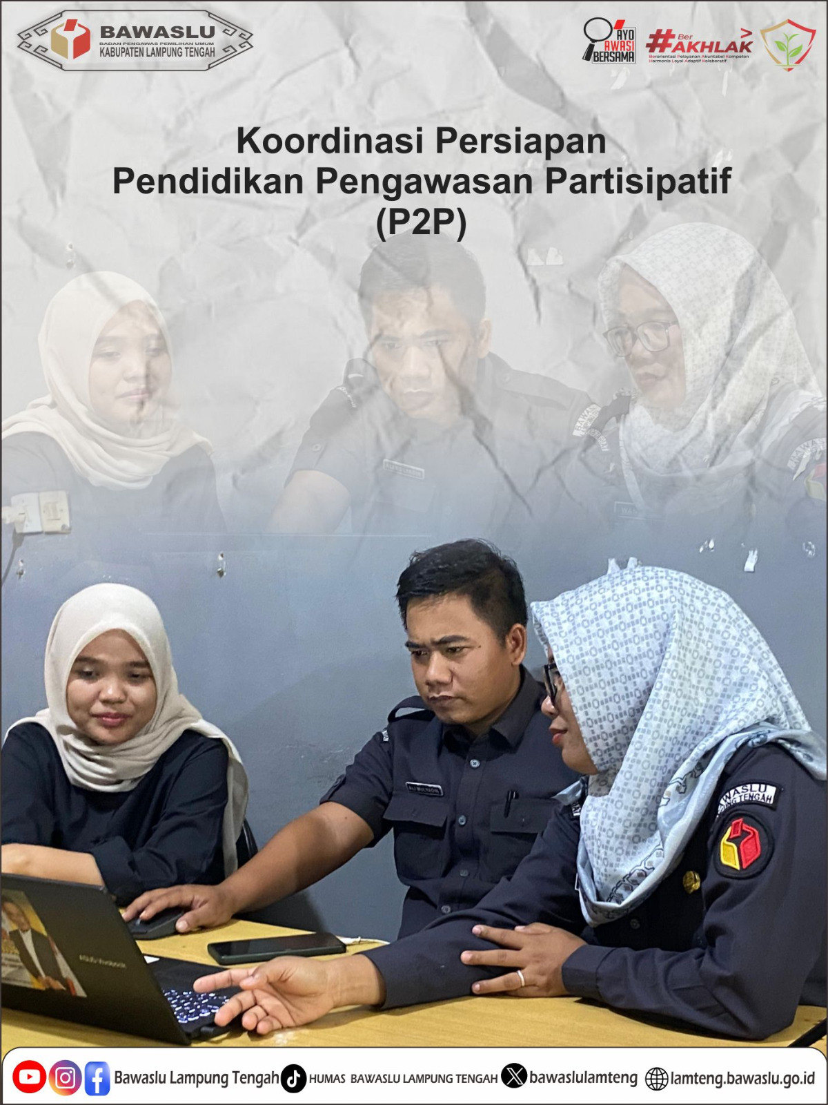 Staf Sekretariat Bawaslu setempat secara aktif melakukan pemantauan terhadap proses pendaftaran peserta Pendidikan Pengawasan Partisipatif (P2P) Tahun 2025