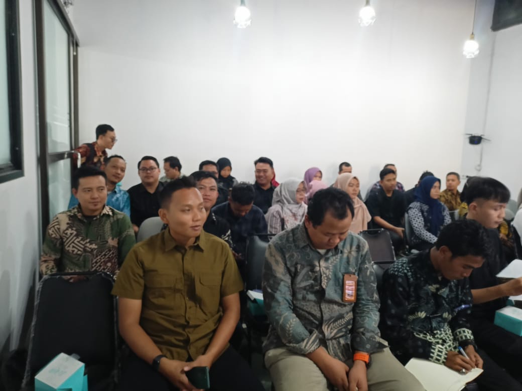 TINGKATKAN AKUNTABILITAS, BAWASLU LAMPUNG TENGAH IKUT VALIDASI DATA LHKPN BERSAMA BAWASLU PROVINSI LAMPUNG
