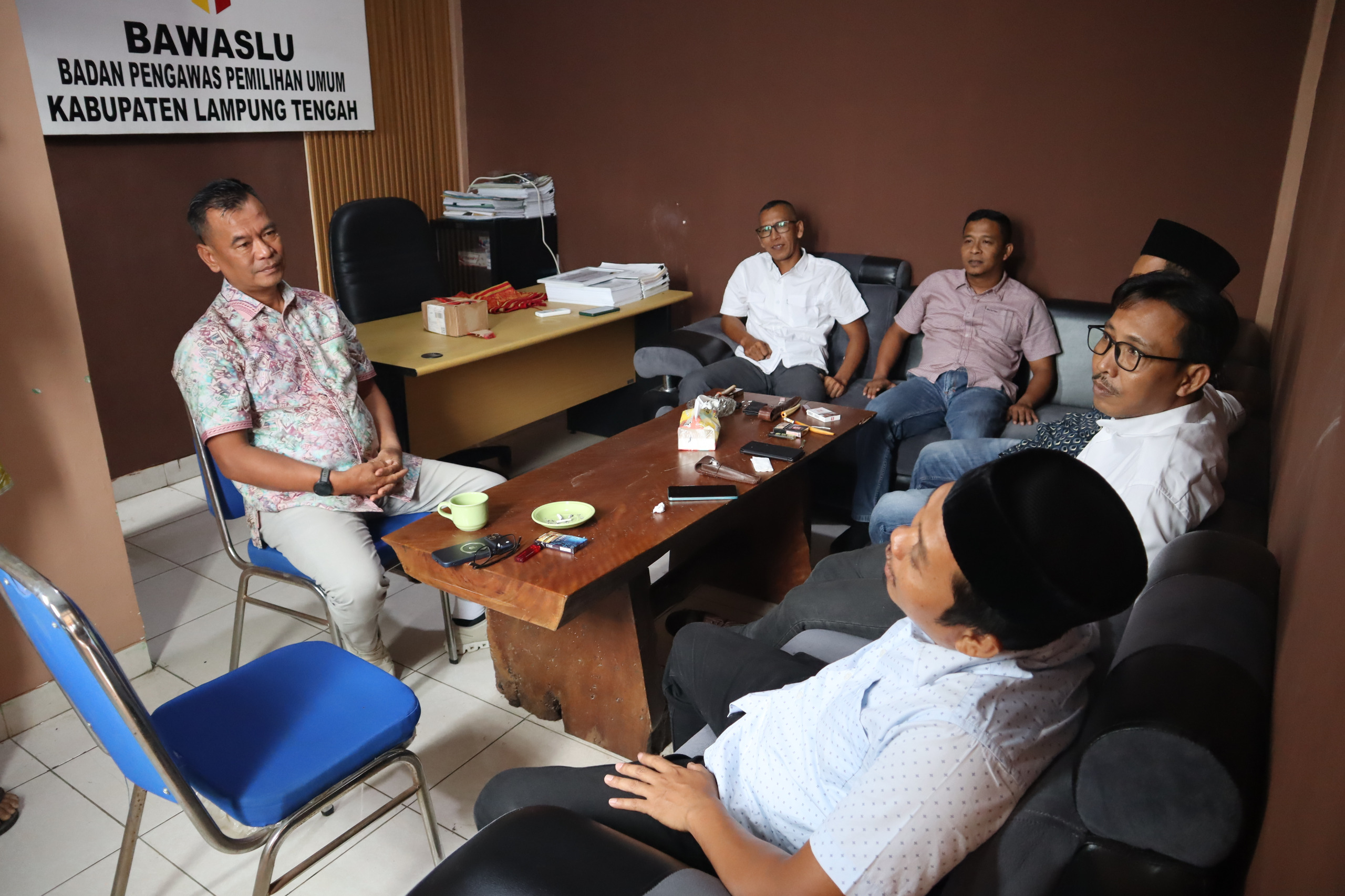 Bawaslu Lampung Tengah Gelar Rapat Pleno Refleksi Kinerja dan Penetapan Arah Kebijakan Kelembagaan di Awal Tahun