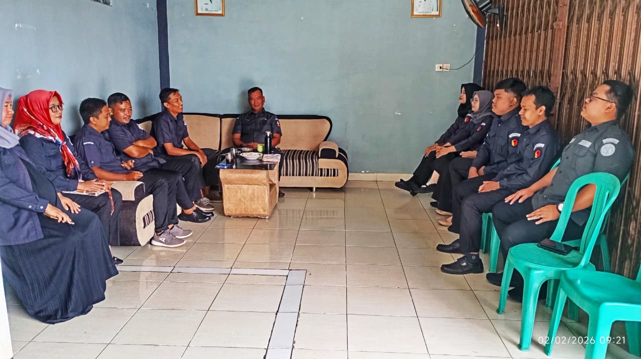 Usai Apel Rutin Senin Pagi, Bawaslu Lampung Tengah Gelar NGOPAS untuk Evaluasi dan Perencanaan Kerja