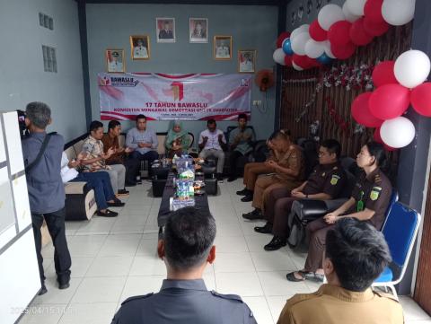 BAWASLU KABUPATEN LAMPUNG TENGAH GELAR TASYAKURAN HUT KE-17 BAWASLU RI