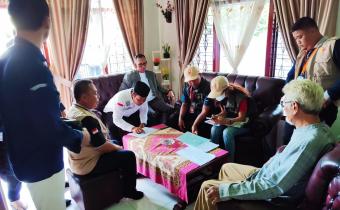Ketua dan Anggota Kordiv Pencegahan Bawaslu Kabupaten Lampung Tengah melaksanakan Patroli Pengawasan Kawal Hak Pilih bersama jajaran Panwaslu dan PKD, Rabu 26 Juni 2024