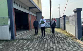 Bawaslu Kabupaten Lampung Tengah melaksanakan apel dan rapat rutin di lingkungan Sekretariat Bawaslu Kabupaten Lampung Tengah