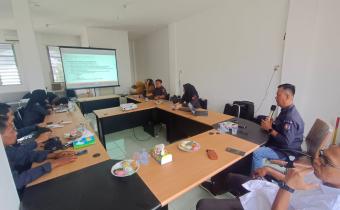 Bawaslu Lampung Tengah menggelar Rapat Rutin di Kantor Sentra Gakkumdu