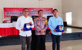 Bawaslu Kabupaten Lampung Tengah menjadi narasumber dalam acara Lat Praops Mantap Praja Krakatau di Polres Lampung Tengah.