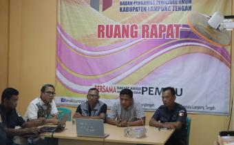 Transparan dan Informatif, Bawaslu Lampung Tengah Masuk Nominasi Penghargaan Keterbukaan Informasi Publik