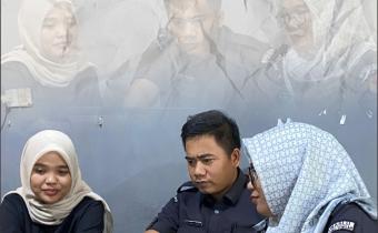 Staf Sekretariat Bawaslu setempat secara aktif melakukan pemantauan terhadap proses pendaftaran peserta Pendidikan Pengawasan Partisipatif (P2P) Tahun 2025