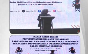 PESERTA P2P BAWASLU LAMPUNG TENGAH ANTUSIAS IKUTI KICK OFF PENDIDIKAN PENGAWAS PARTISIPATIF (P2P) DARING 2025 YANG DIGELAR BAWASLU RI