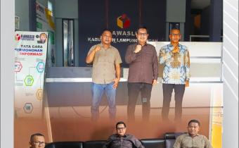 BAWASLU LAMPUNG TENGAH TERIMA KUNJUNGAN SUPERVISI TERKAIT PENATAAN DAN PENGELOLAAN DOKUMEN HUKUM