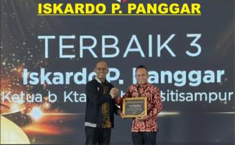 PRESTASI TINGKAT NASIONAL: BAWASLU LAMPUNG TENGAH APRESIASI KETUA BAWASLU PROVINSI LAMPUNG PERAIH ESLA 2025 TERBAIK III