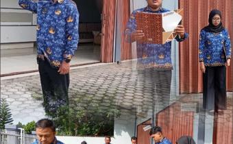 Bawaslu Lampung Tengah Laksanakan Upacara Hari Ibu Ke-97 Tahun 2025 dengan Khidmat dan Penuh Makna