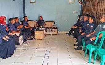 Usai Apel Rutin Senin Pagi, Bawaslu Lampung Tengah Gelar NGOPAS untuk Evaluasi dan Perencanaan Kerja