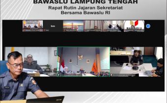 Koordinator Sekretariat Bawaslu Lampung Tengah Ikuti Rapat Mingguan Pembinaan dan Evaluasi Jajaran Sekretariat Bawaslu se-Indonesia